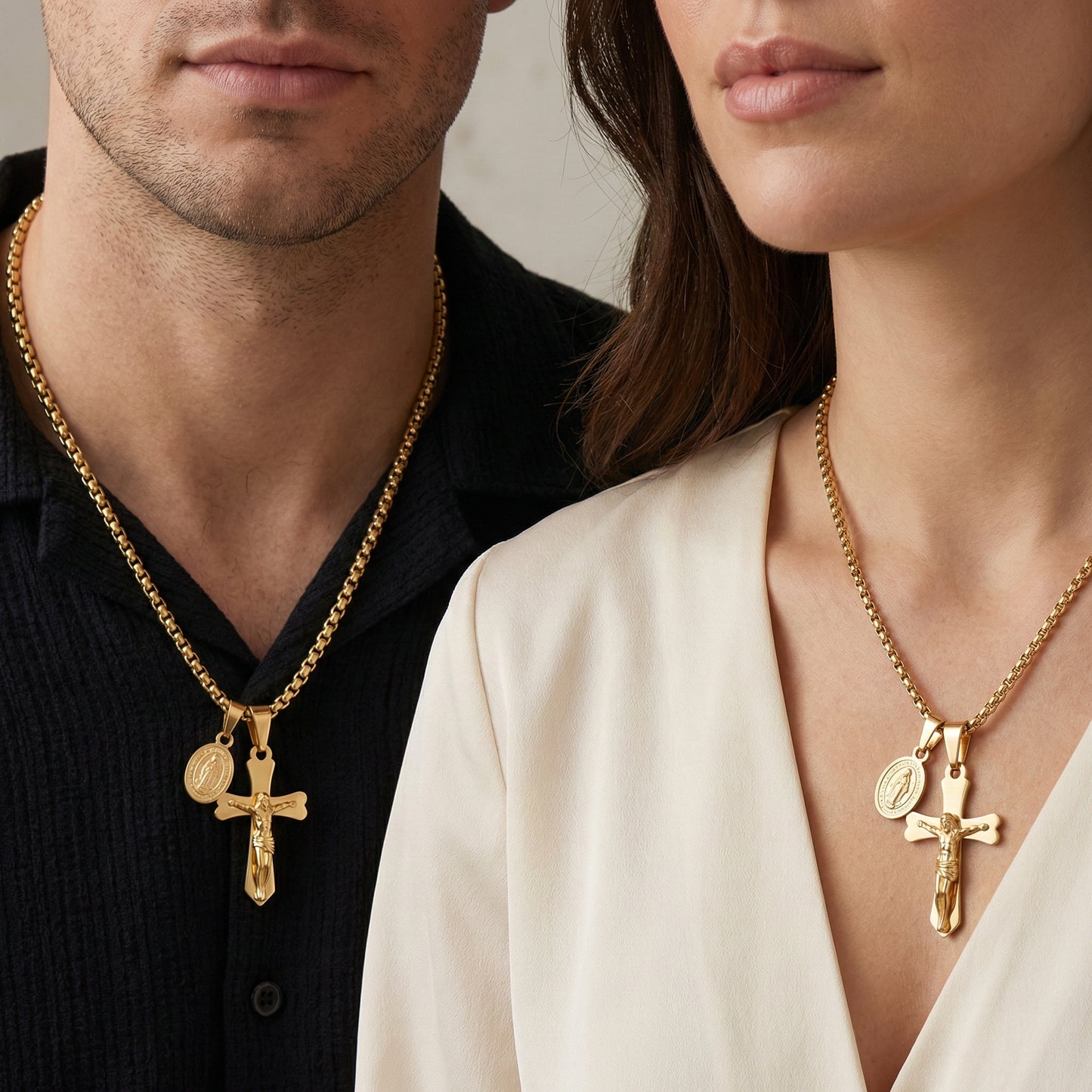 Колие с разпятието на Исус Христос и медальон на Света Богородица